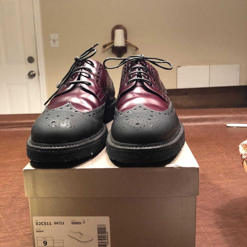 Men’s lace up Armani Wing Tip Brogue